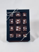 Load image into Gallery viewer, Solid chocolates with &quot;Best Mom&quot; design